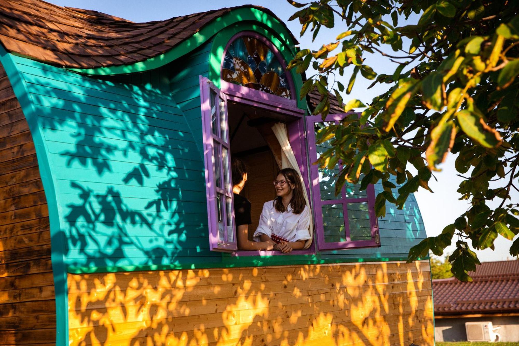 Central Tiny Houses Bukarest Exterior foto