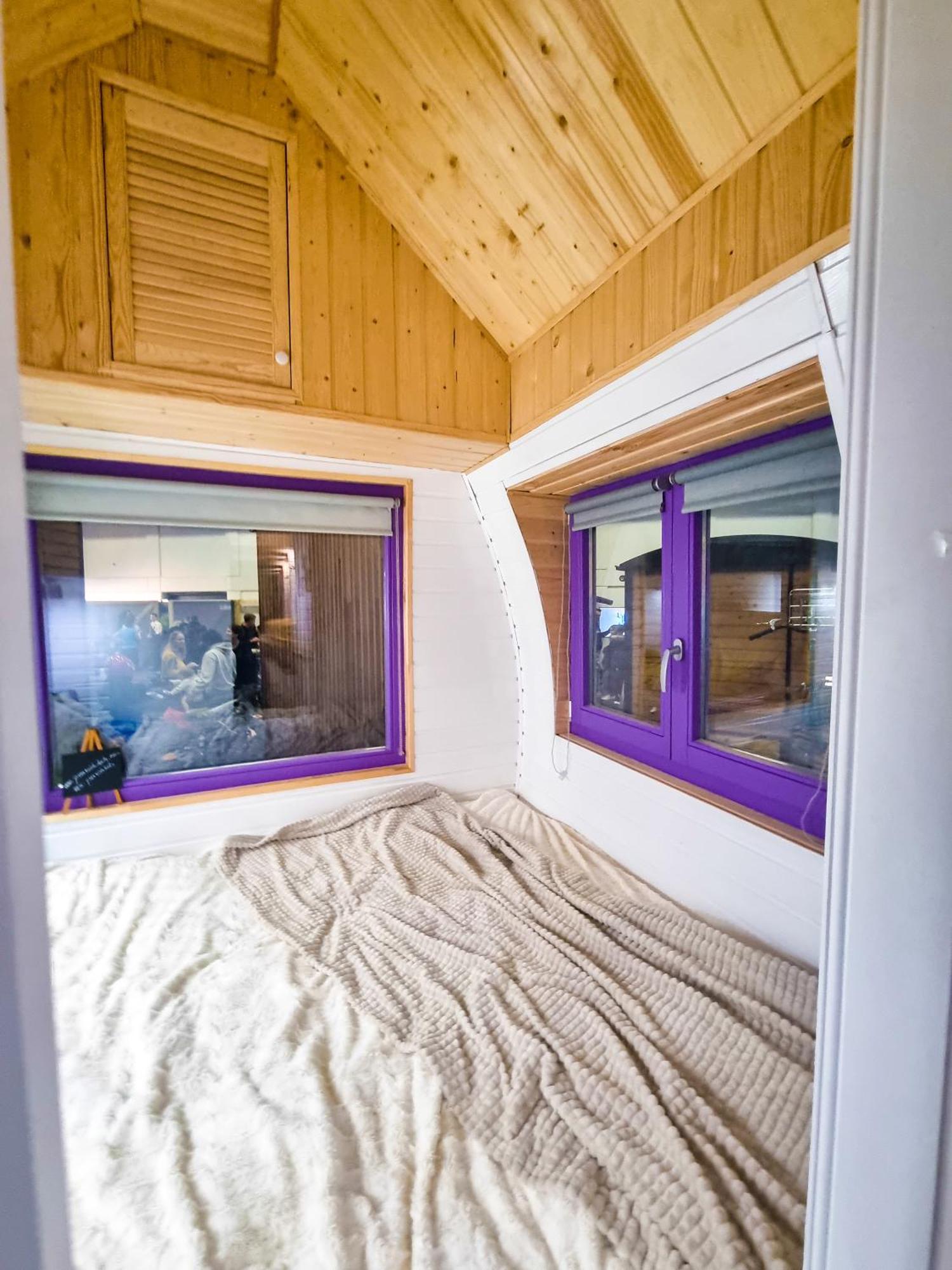 Central Tiny Houses Bukarest Exterior foto